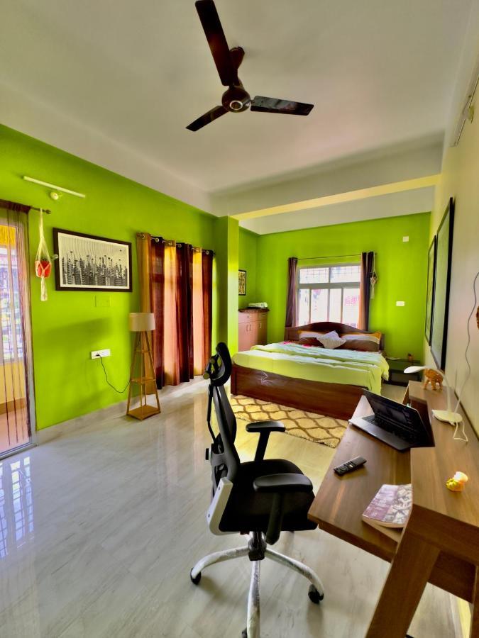 Three Little Birds Homestay Guwahati Exterior foto